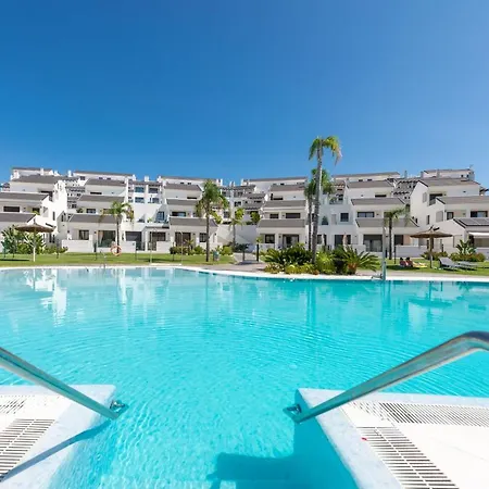 Jolie A 200 M De La * Estepona