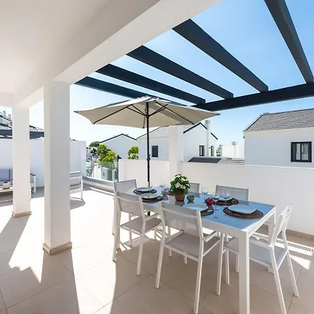 Jolie A 200 M De La * Estepona